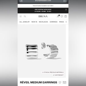 Réveil Medium Silver Ribbed Hoop Earrings